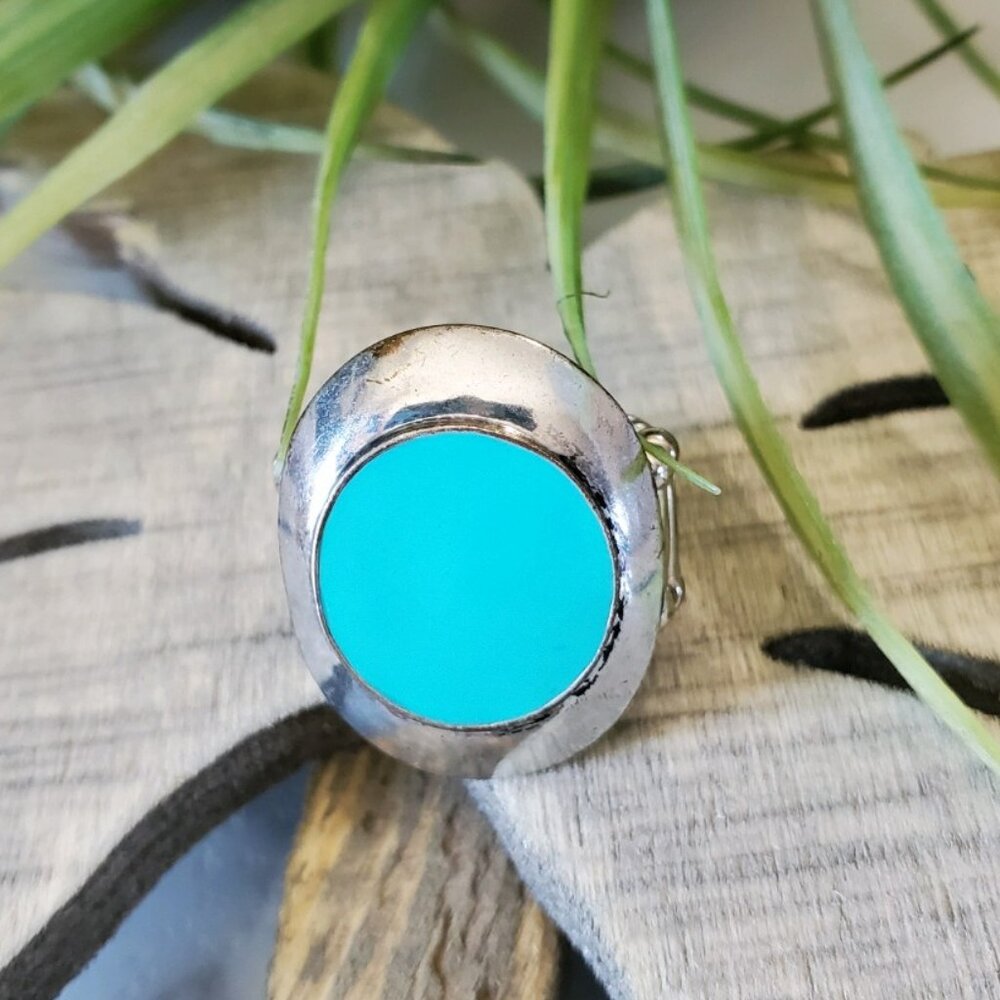 Silver Tone Stretch Ring with Round Blue Stone 💥3 for $24💥